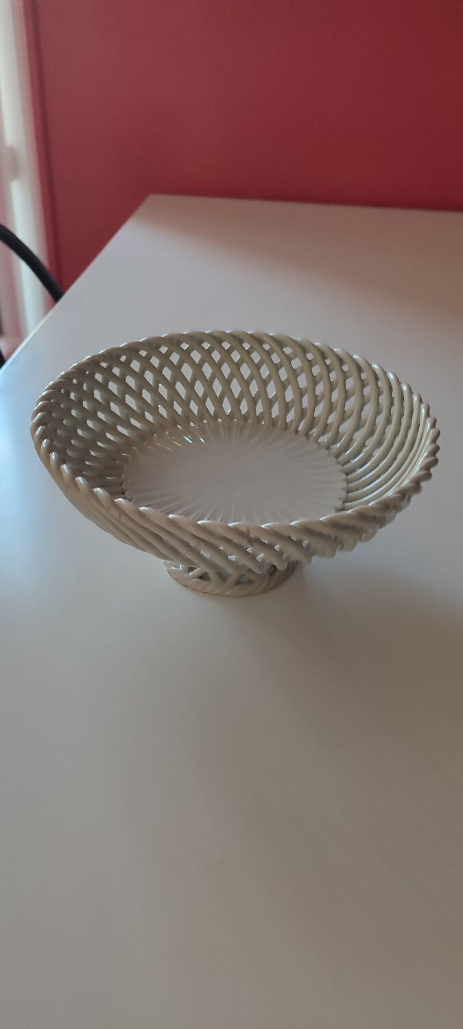 Braided ceramic basket
