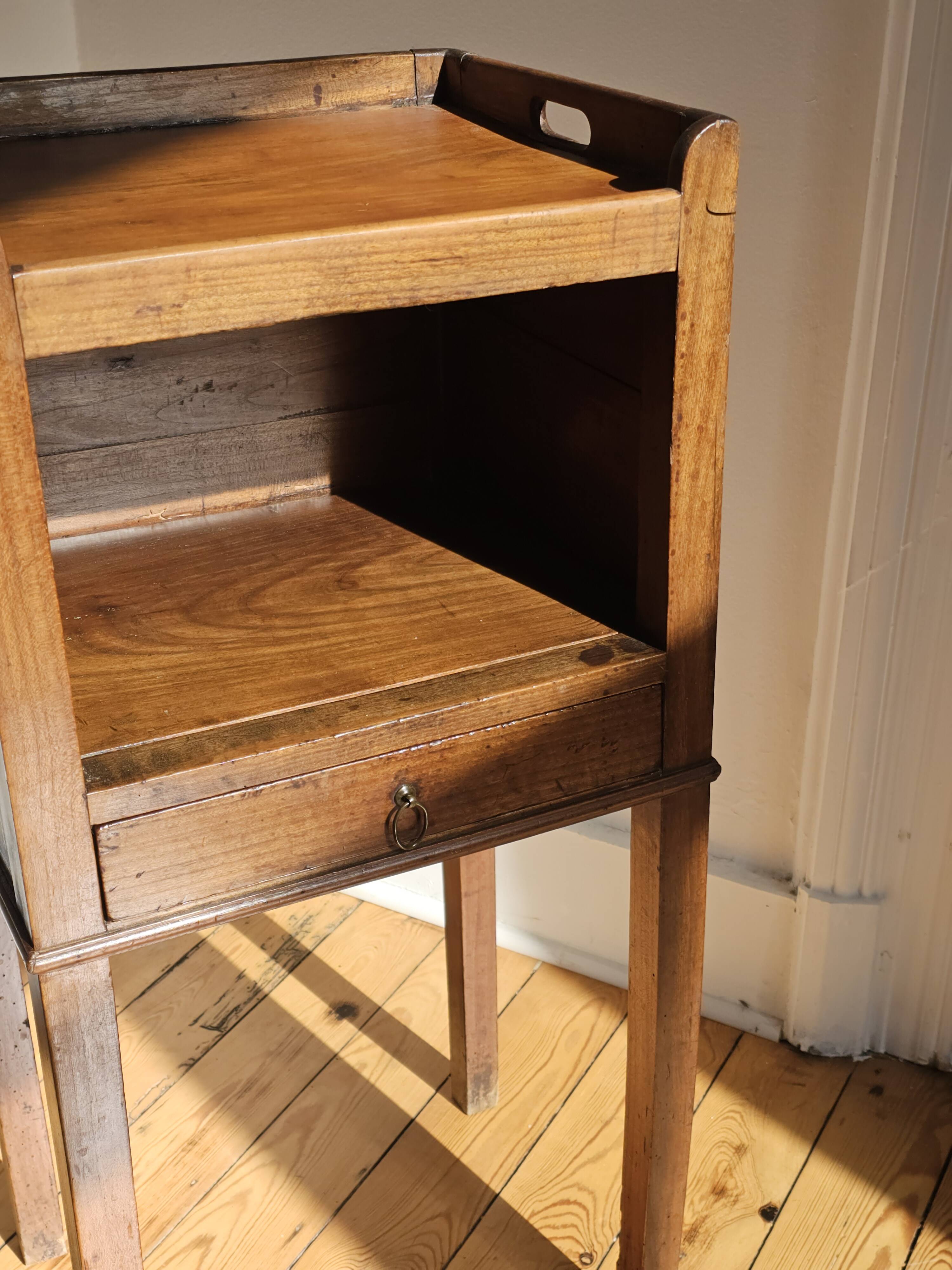 Solid wood side table - Louis XVI style