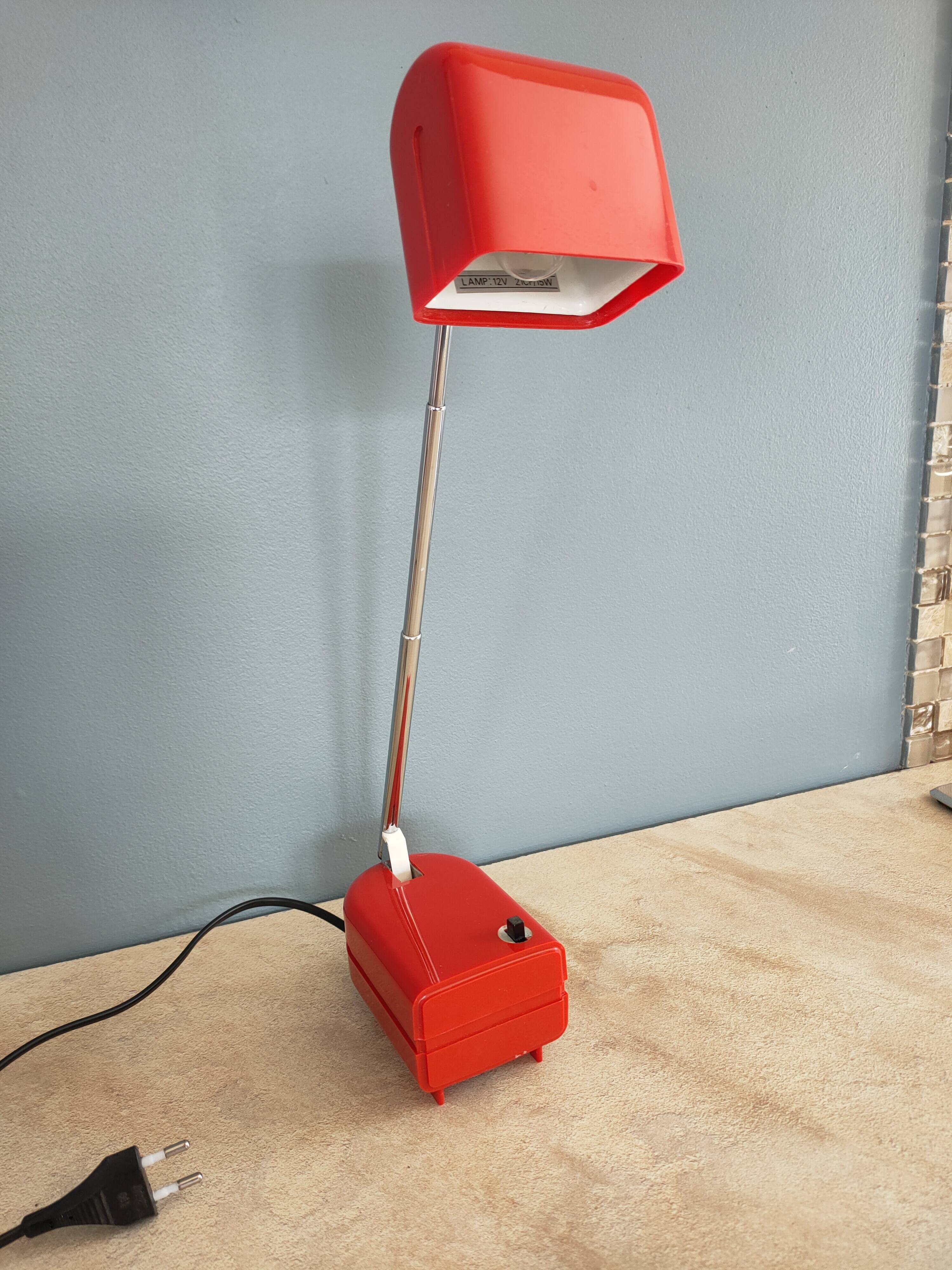 Vintage telescopic desk lamp