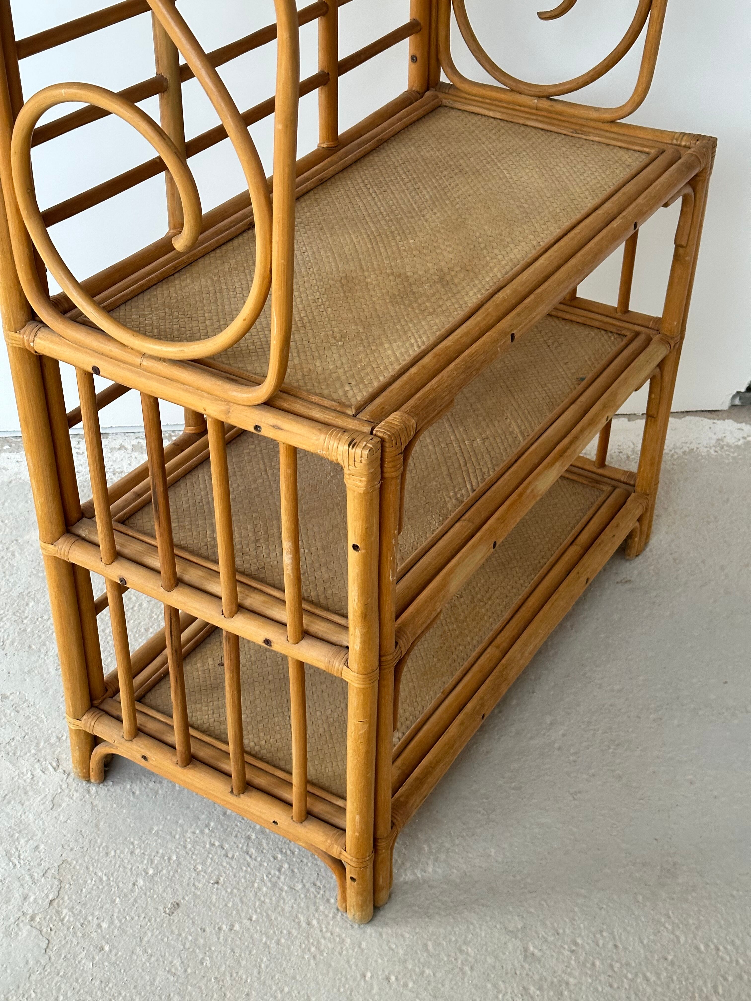 Vintage curved rattan shelf cabinet from the 60s