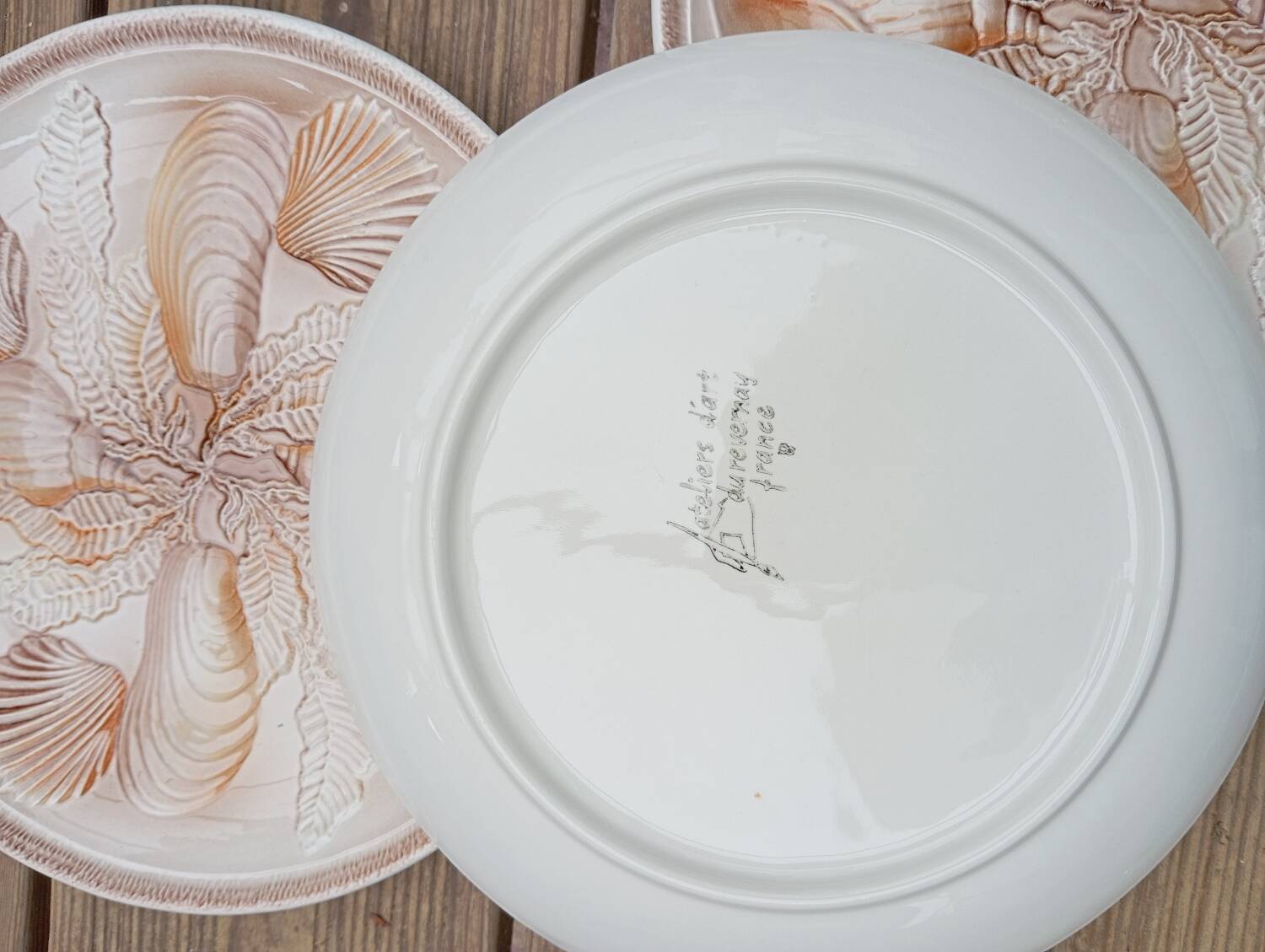 4 shellfish/fish plates 1960 barbotine Les ateliers du Revernay