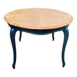 Round table with extensions