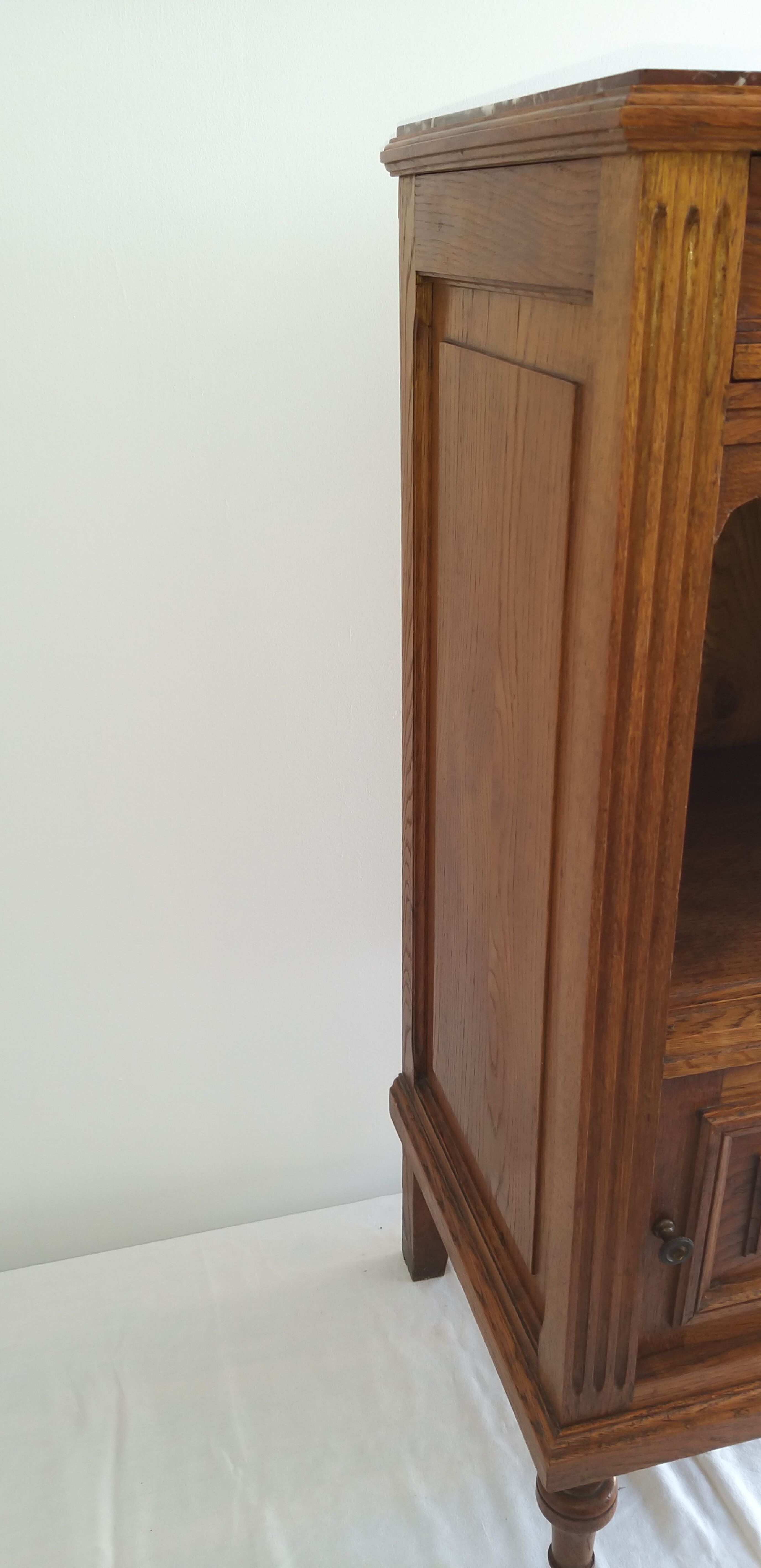 Bedside table years 50