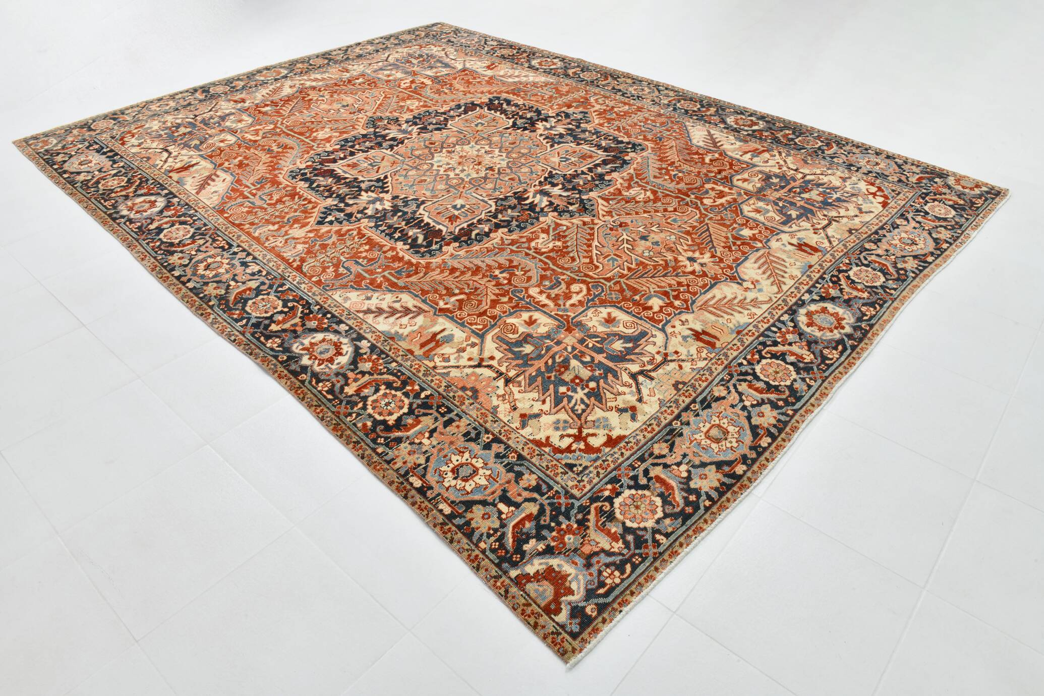 1960s Antique Red & Navy Blue Classic Persian Rug, 287x386Cm