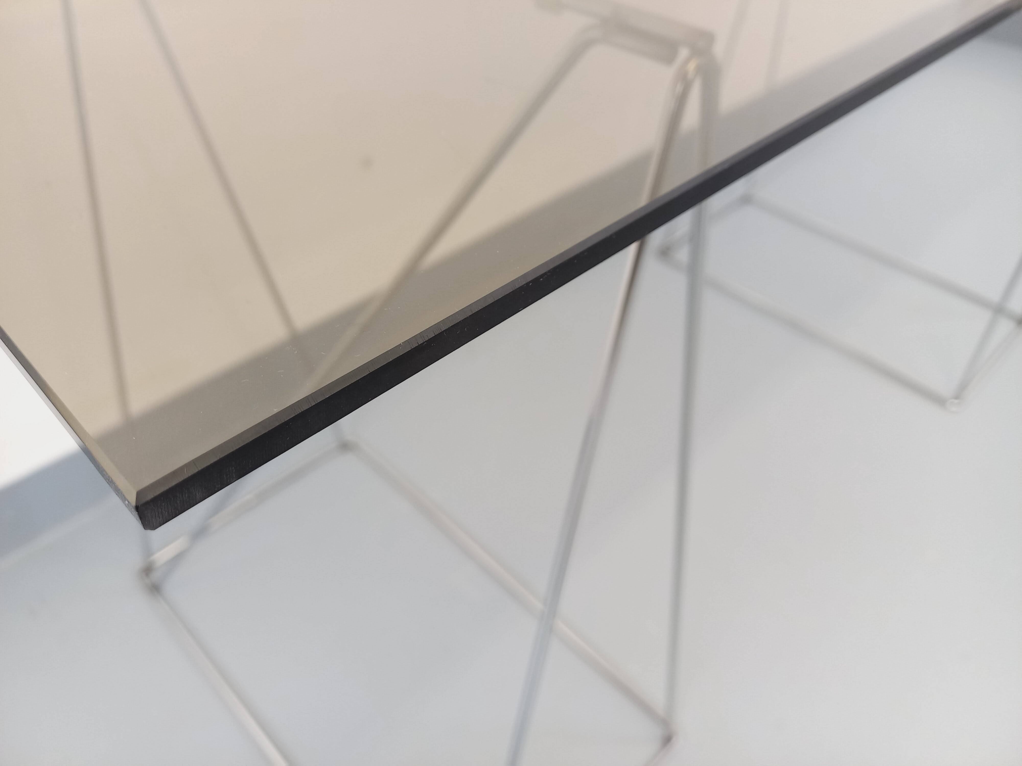 Bureau en verre fumé et métal chromé, années 70