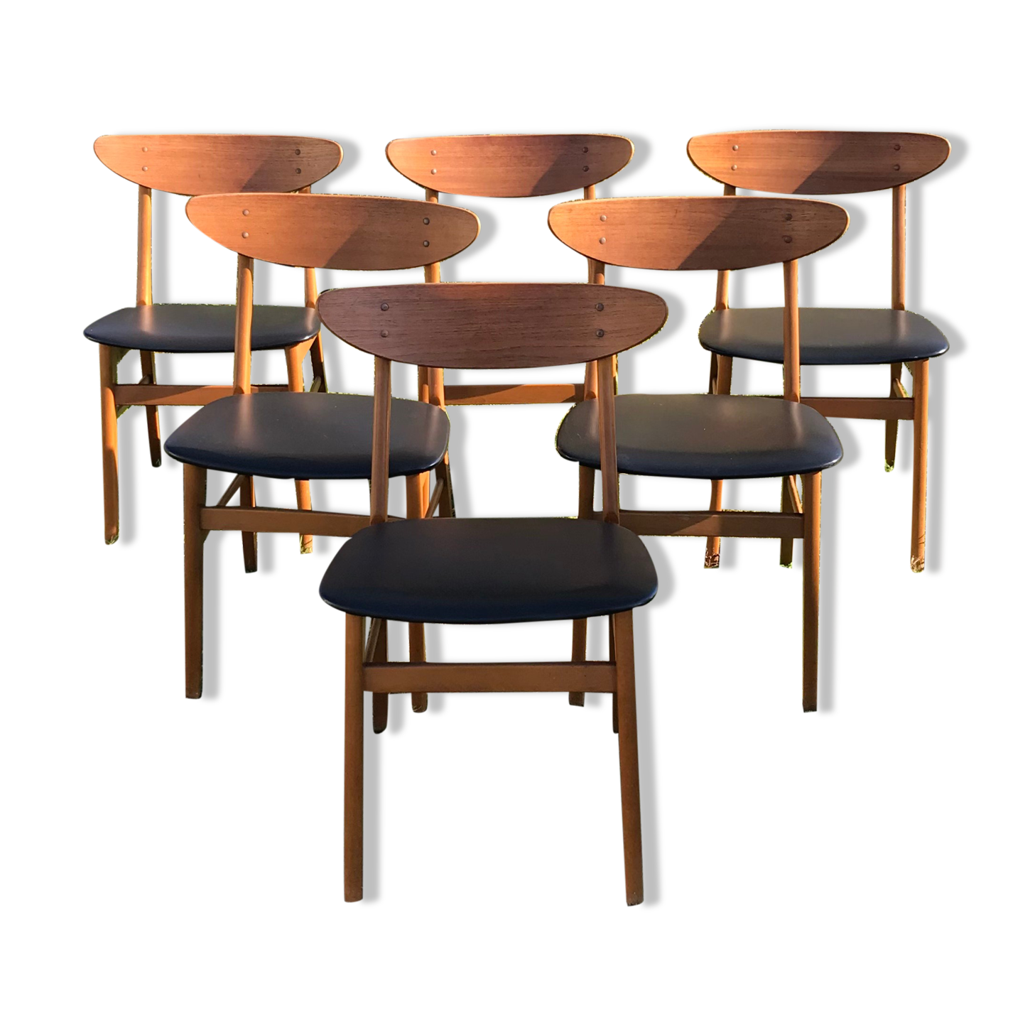 6 Scandinavian chairs