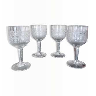 Blown glasses decorated with an engraved frieze - water or wine glasses - 19th century