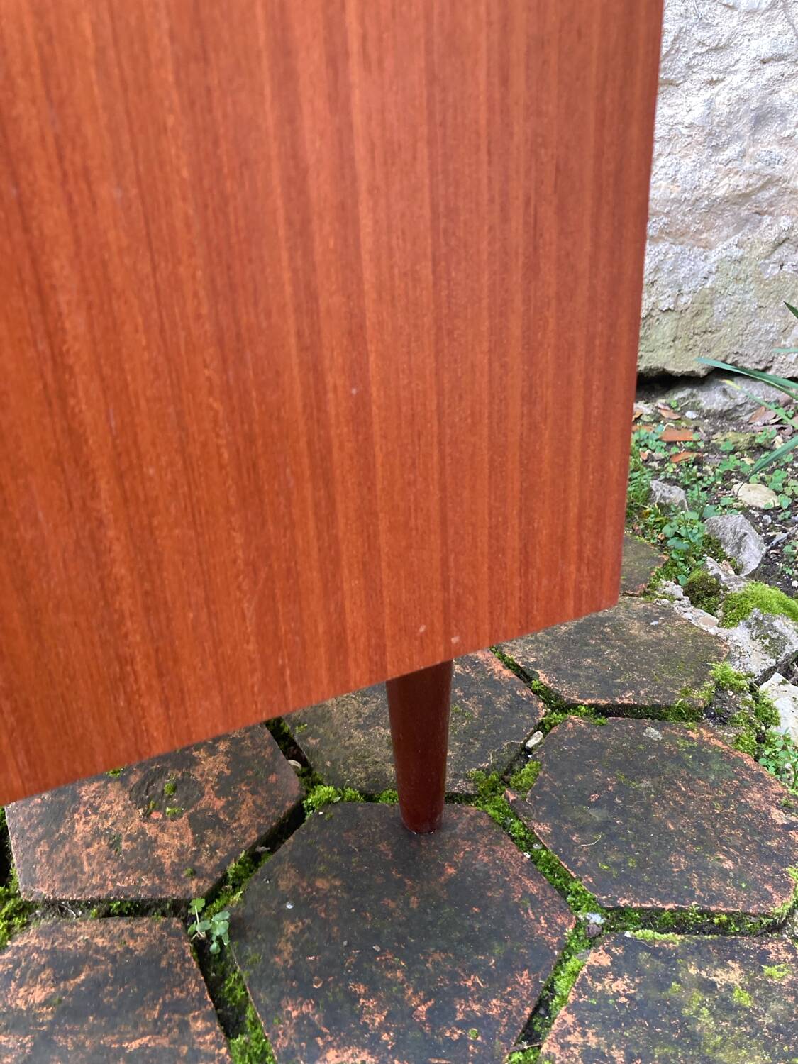 Vintage 1960s chest of drawers