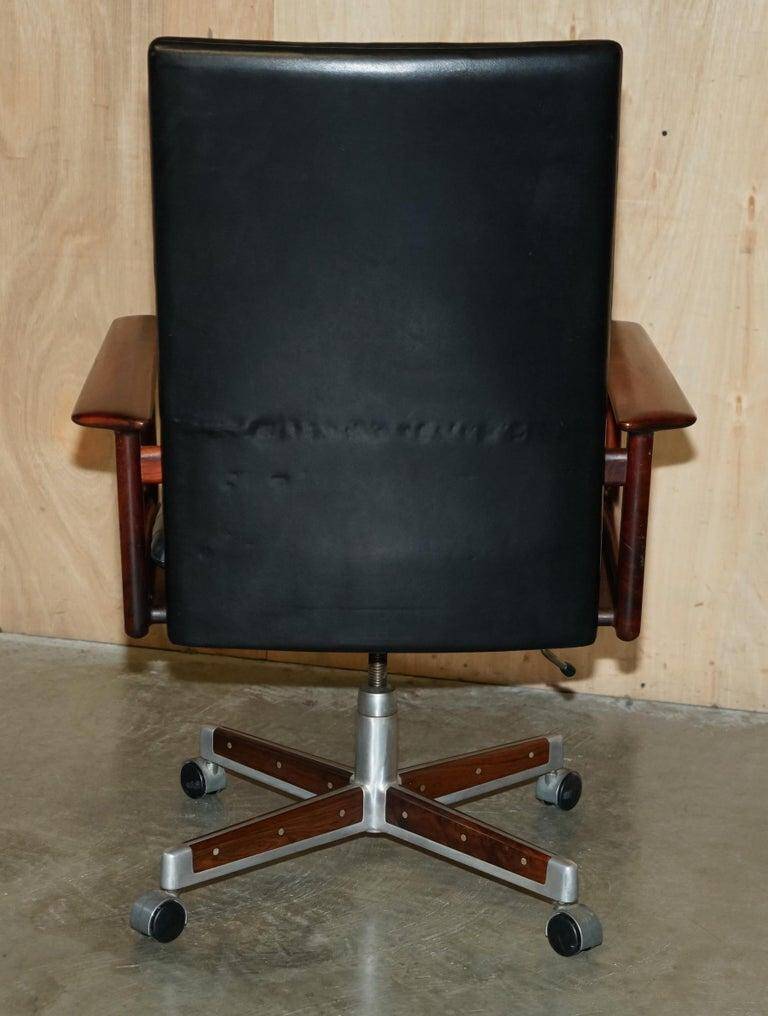 Arne Vodder model 419 executive chair and model 223 desk in rosewood and leather.