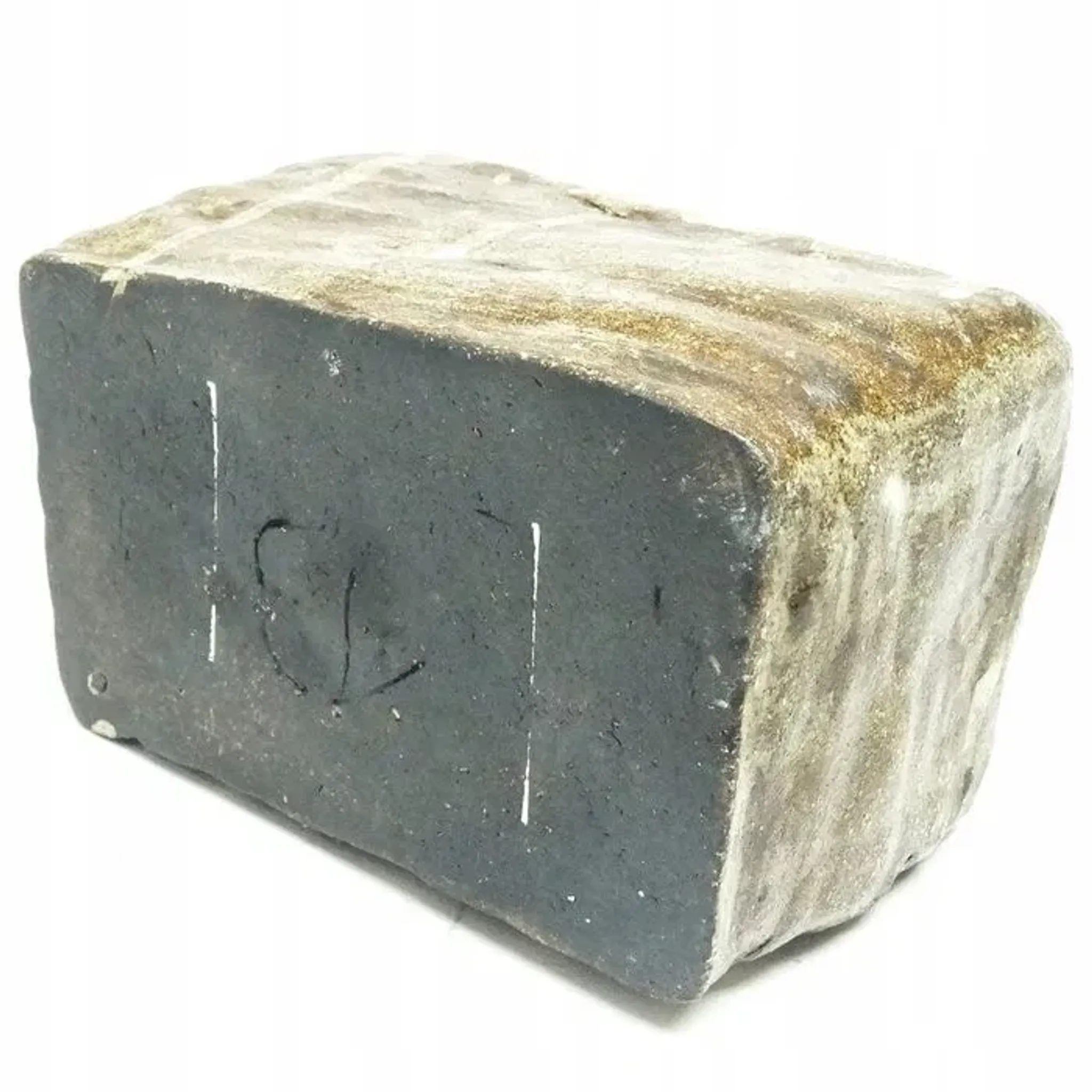 O9R Brutalism - brick-shaped vase