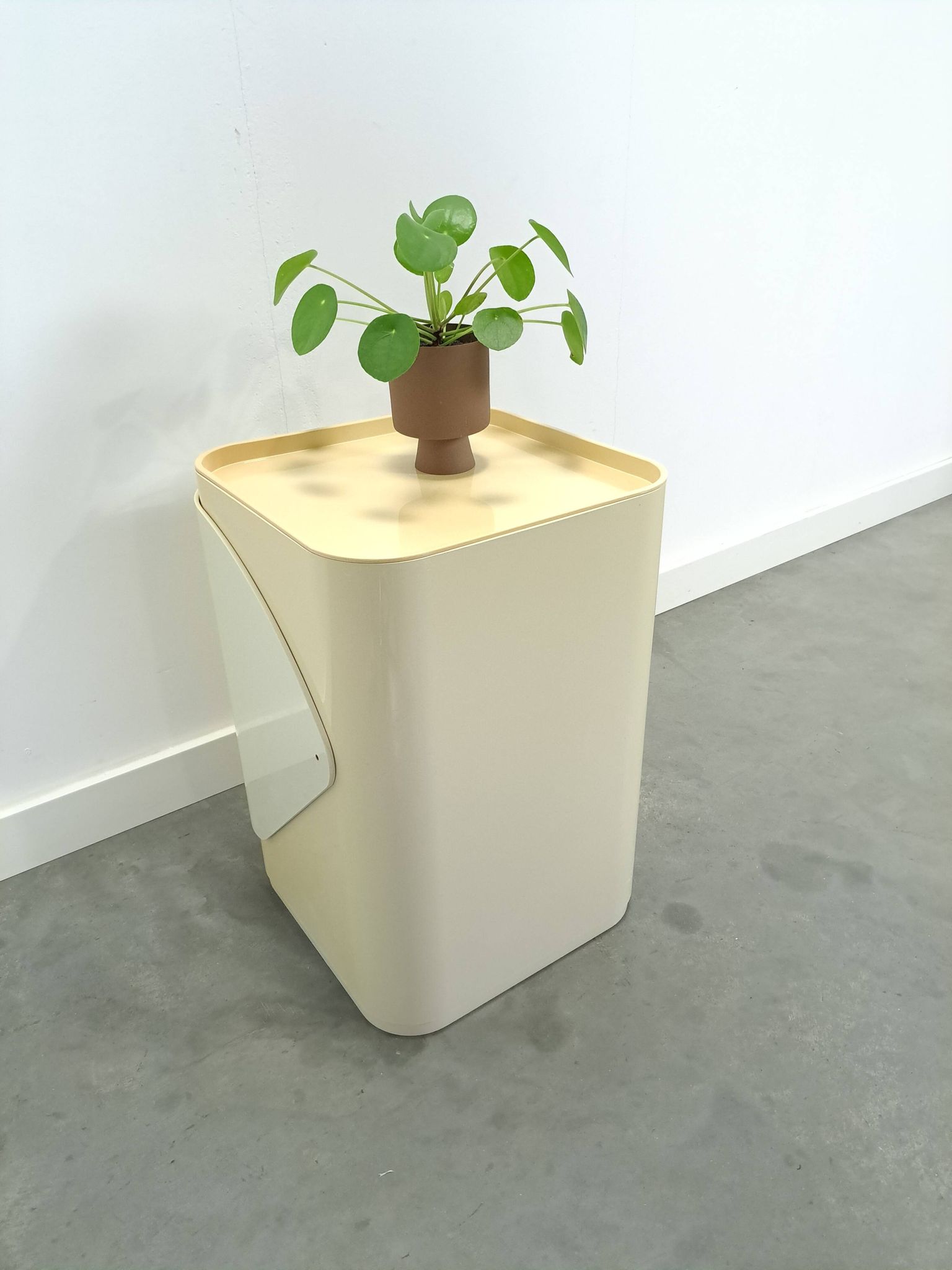 Kunststof design opbergmand wasmand Kartell, Anna Castelli Italy