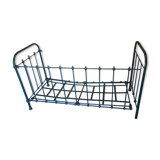 Iron child bed
