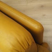 Yellow leather sofa, Italian design, 1960s, manufacturer: B&B Italia, design.