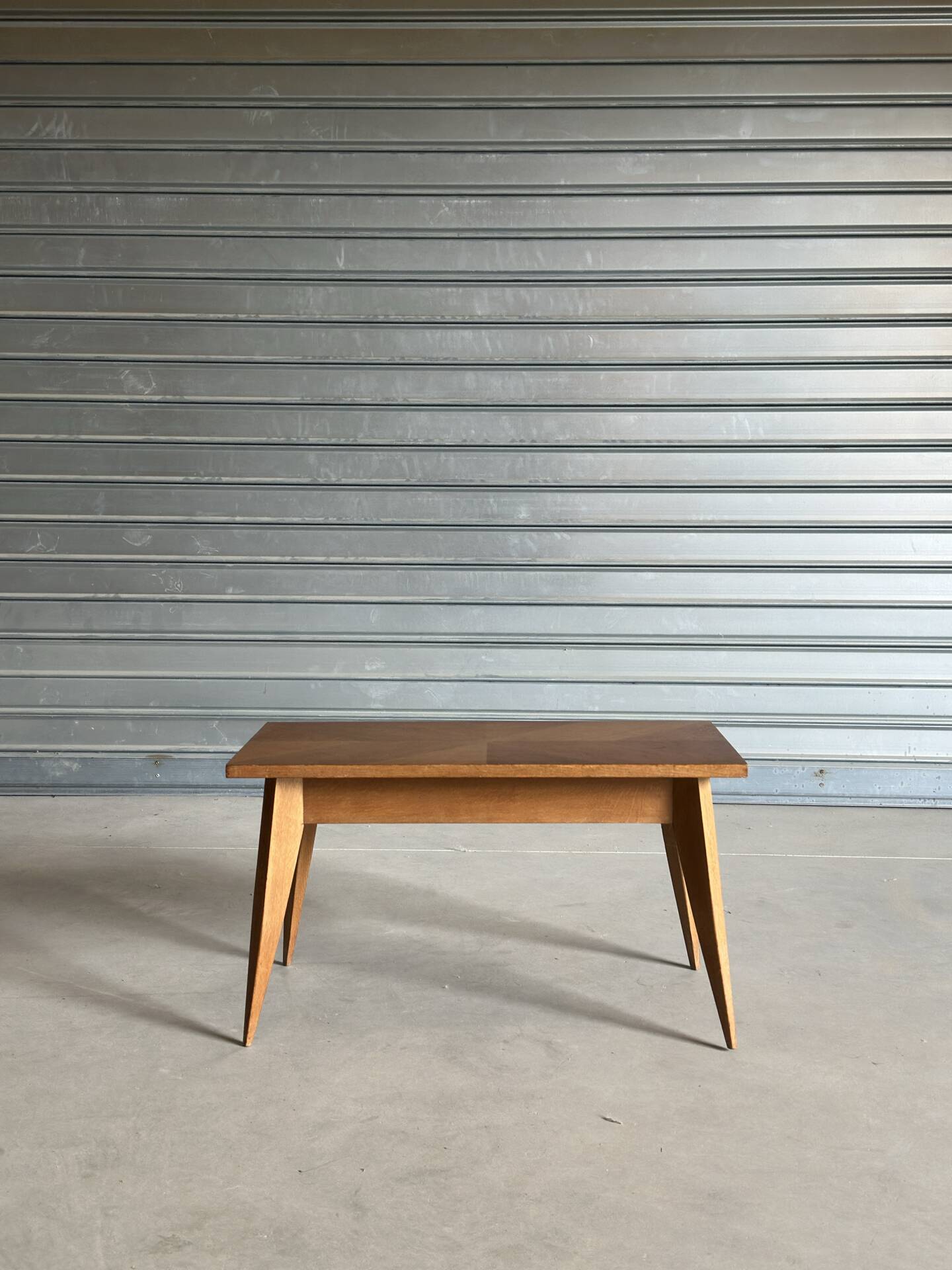 Table basse vintage années 50 pieds compas design scandinave