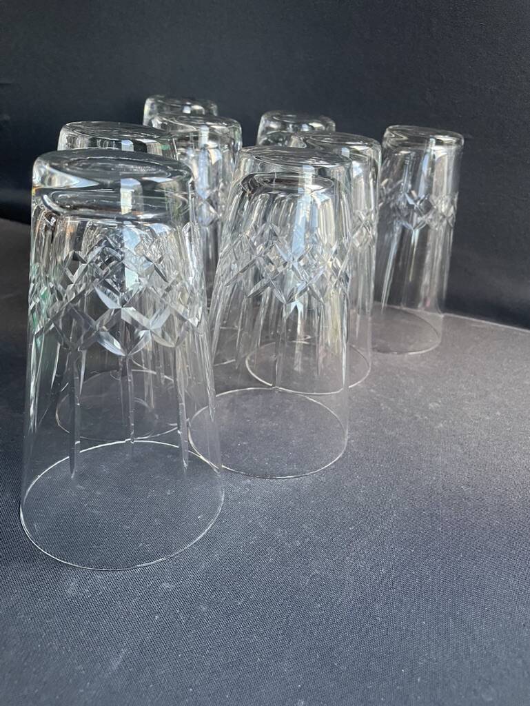 8 grands verres cristal taillé