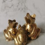 Brass frogs