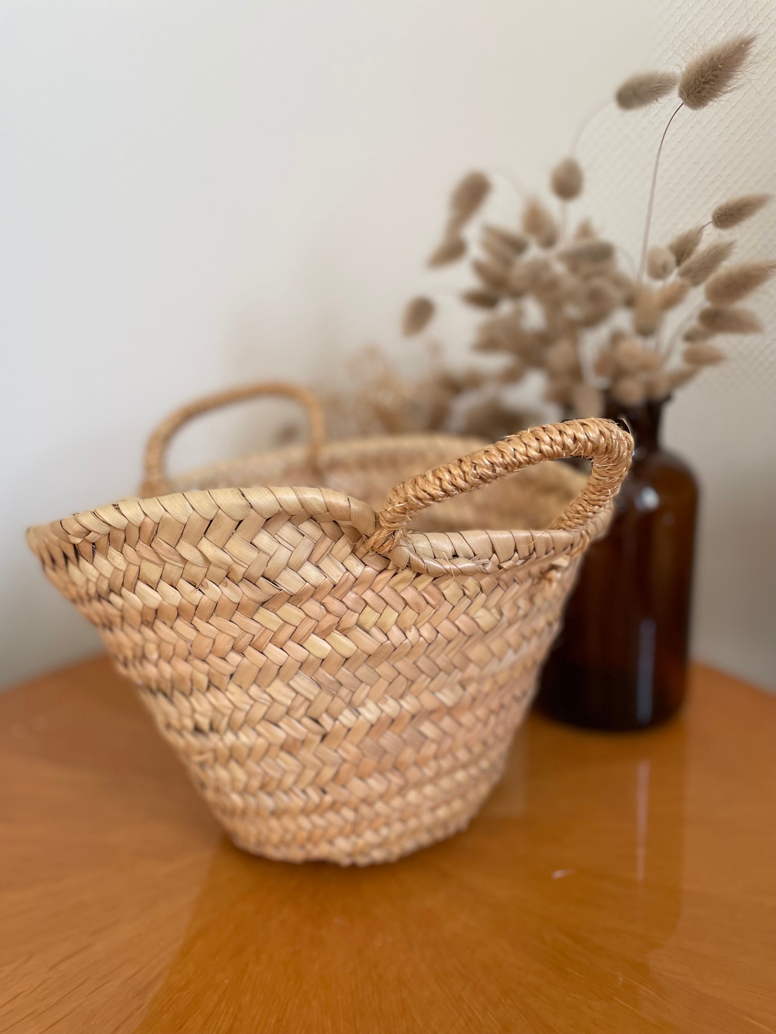Small wicker basket