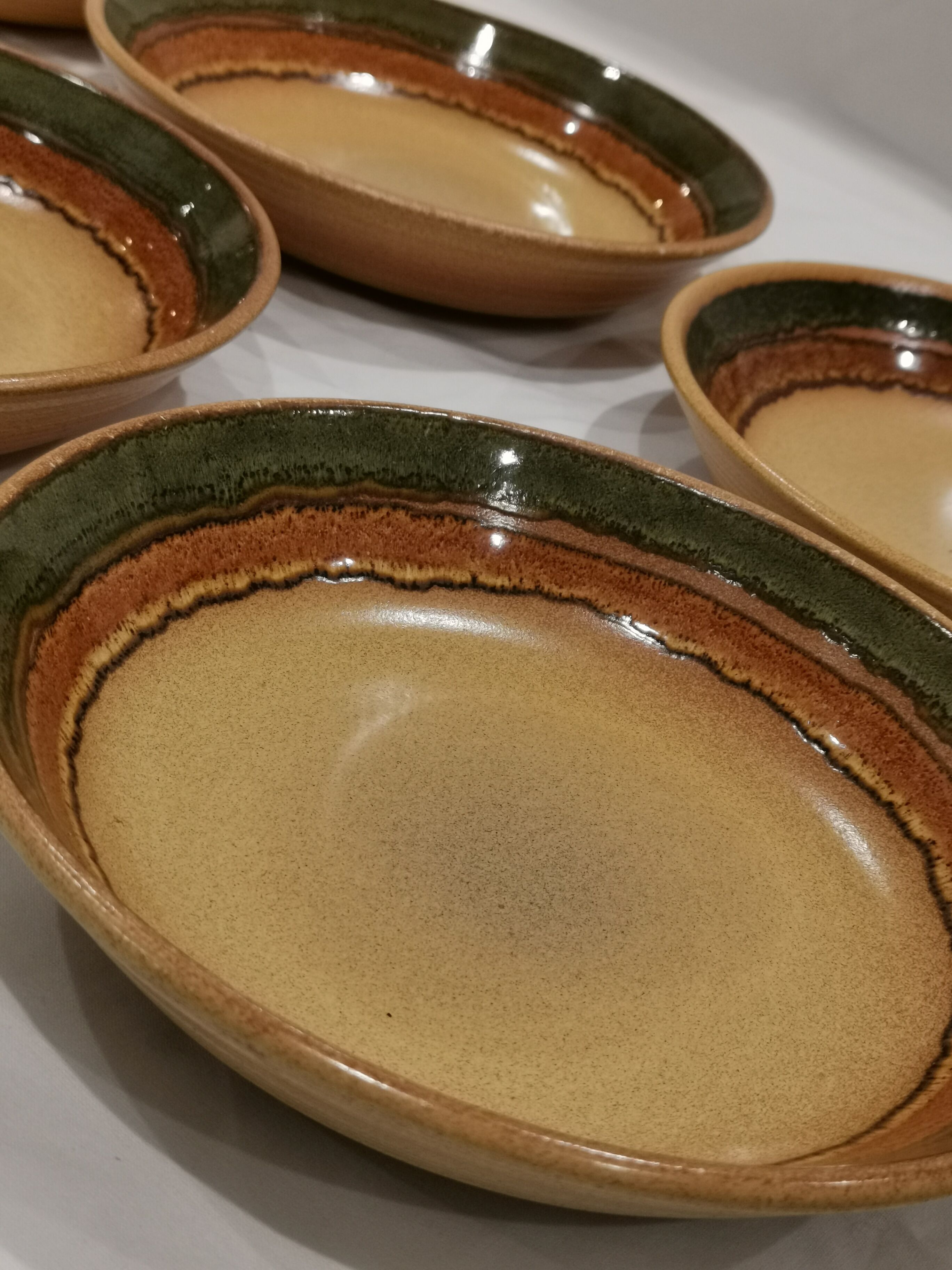 Hollow plates of the Ateliers d'Art Badonviller