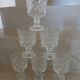 6 verres à pied en verre taillé