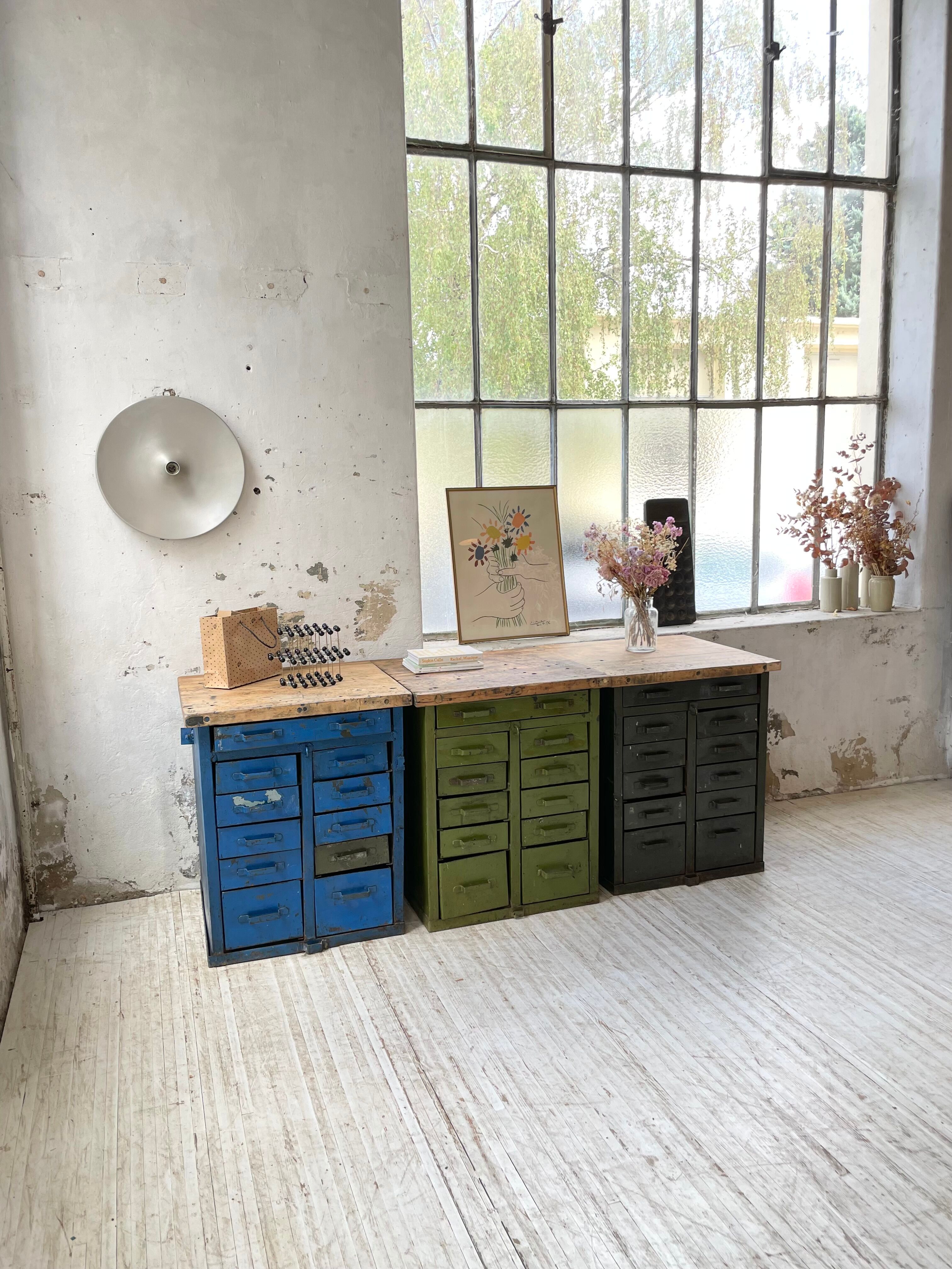 Meuble établi rangement militaire industriel bleu