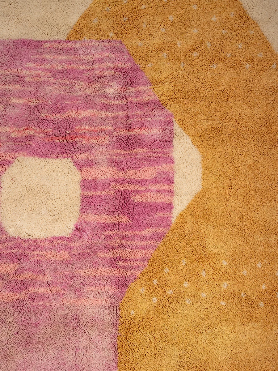 The silent intersection of M'rirt tied by hand | 216 cm x 297 cm