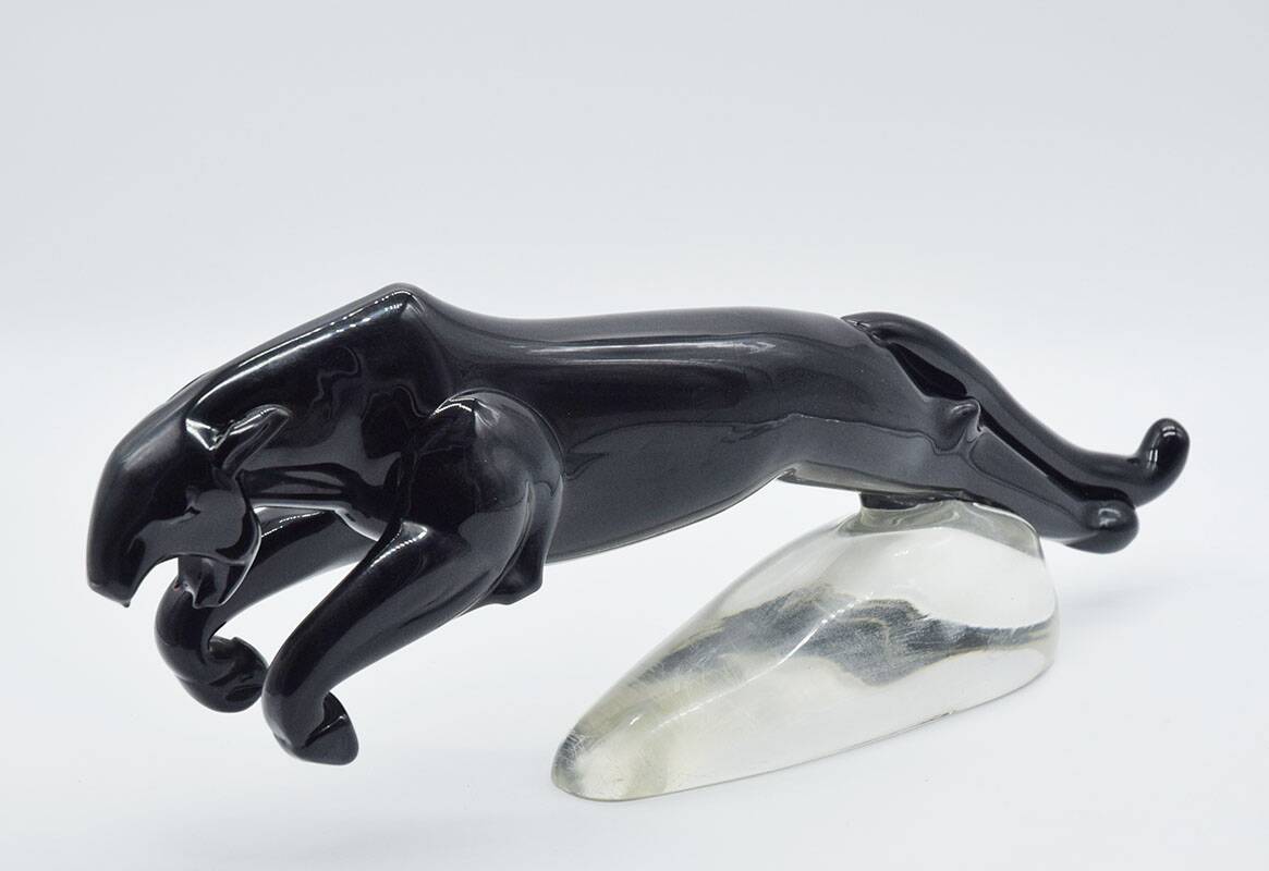 Large Deco sculpture of a panther in Murano glass, 1940s
