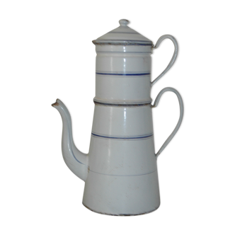 Cafetière émaillée