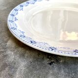 Plat rond Hte Boulenger en terre de fer blanche et bleue, service "Lavoisier"