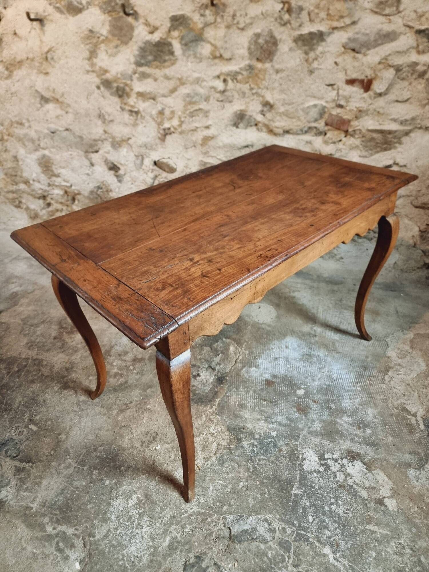 Louis XV provincial desk – 18th century – Walnut & Elm – 116 x 63 cm