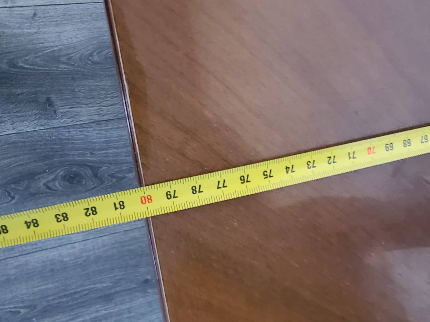 Vintage vitrified portfolio table