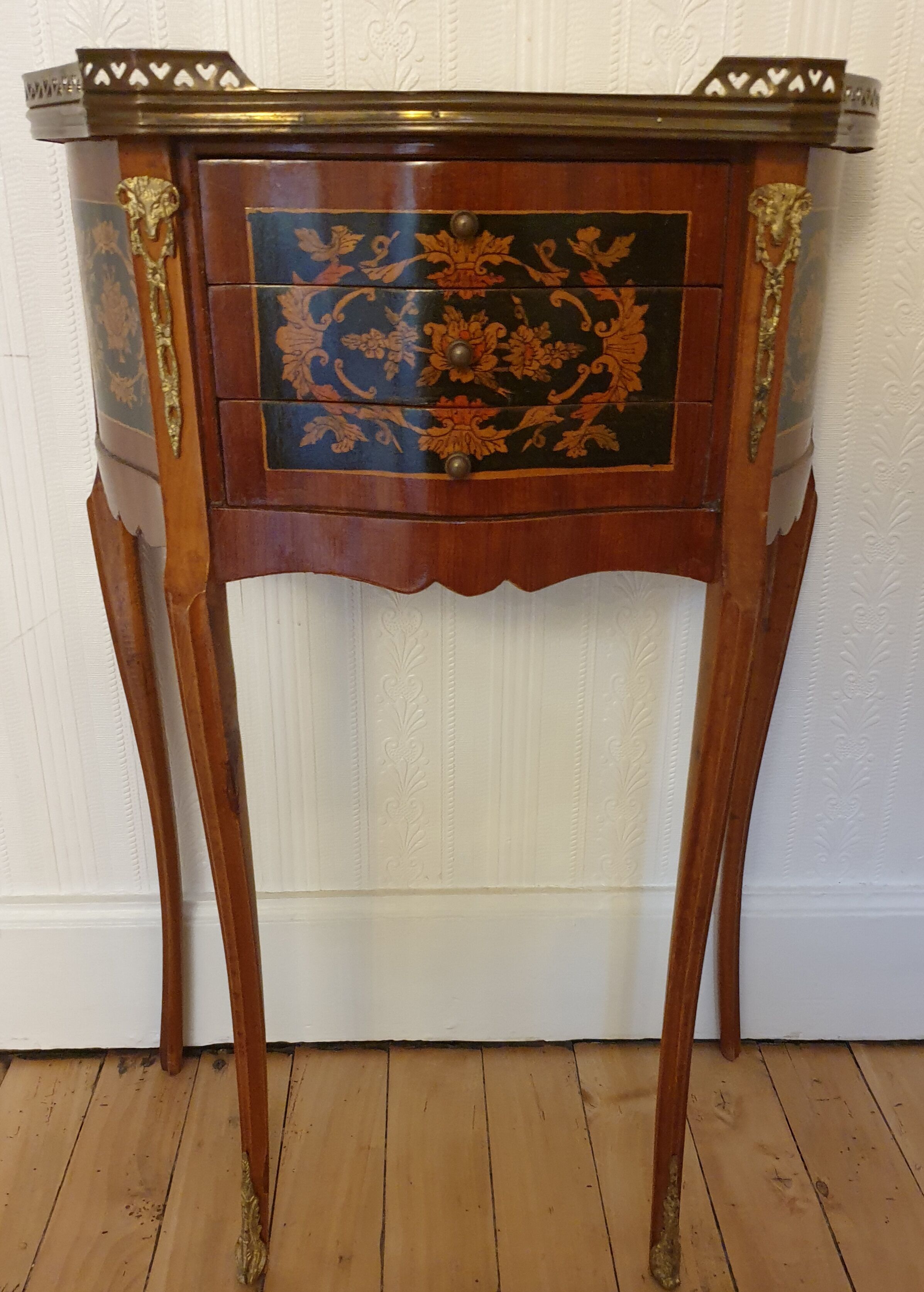 Chevet Louis XV de style Transition début XIXe