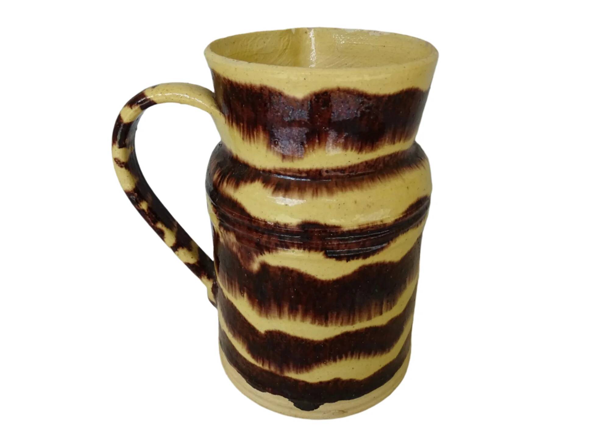 Grand pichet ancien en céramique française de Dieulefit, à glaçure jaune.