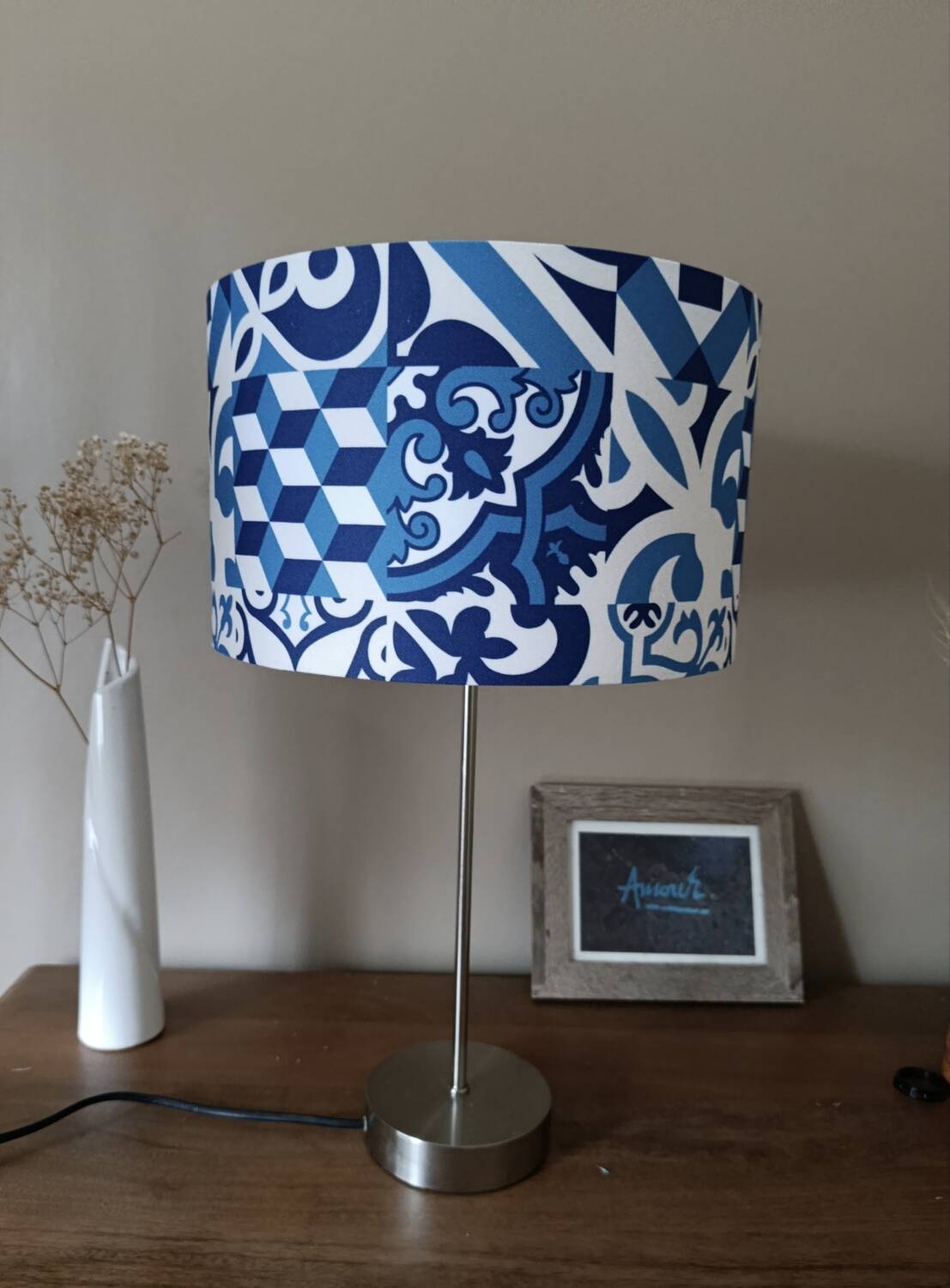 table lamp with a stem base and lampshade | handmade | blue/white tiles