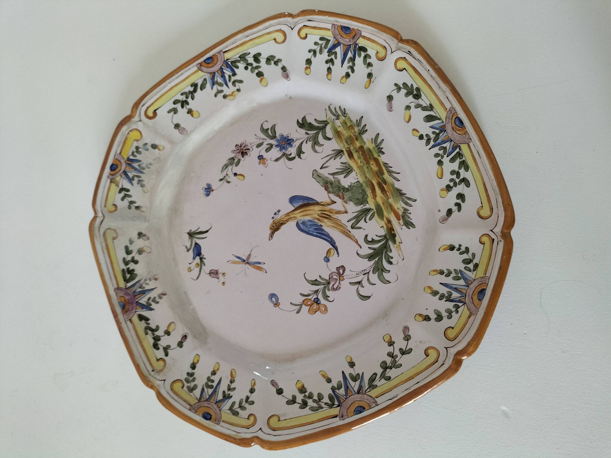 Assiette ancienne en faïence vieux Nevers fin 19ème