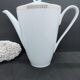 Cafetière porcelaine de Sologne "la motte" blanche et or