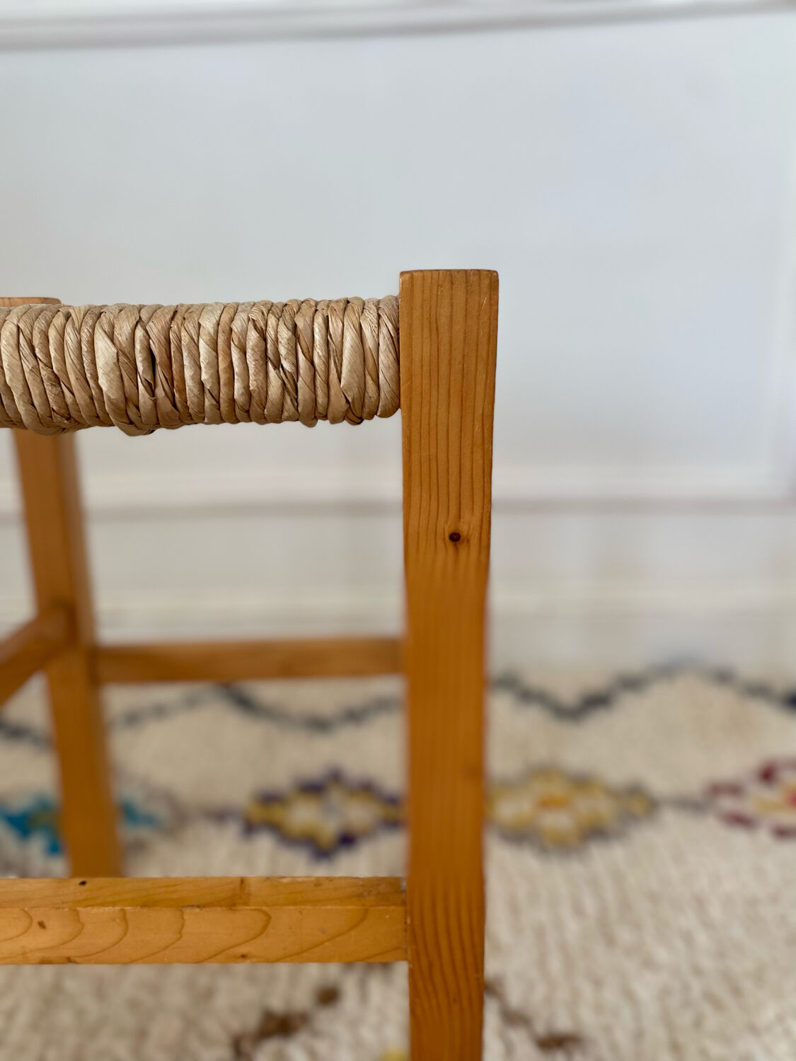 Tabouret bois paillé vintage