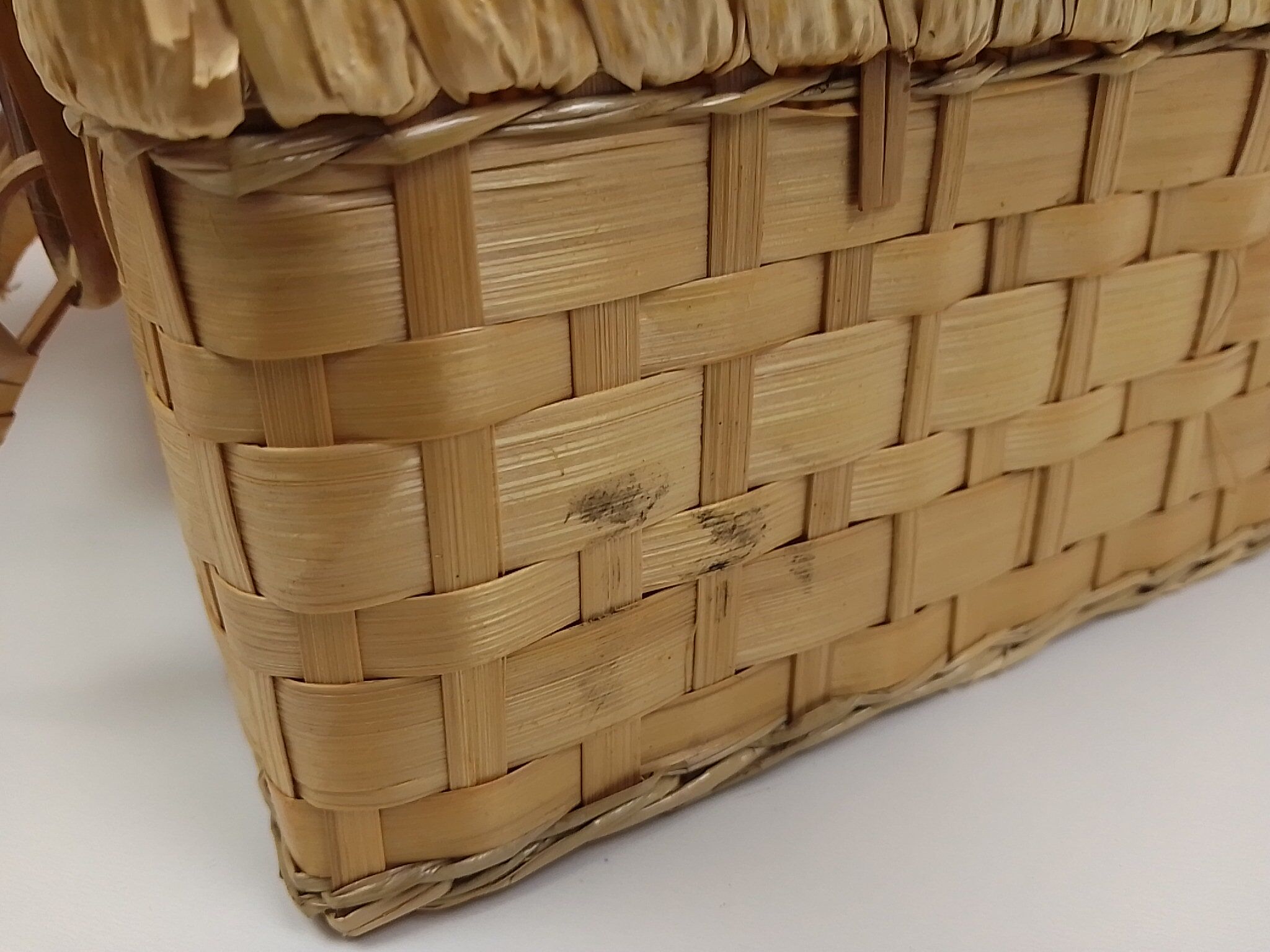 Rectangular wicker case 2 handles