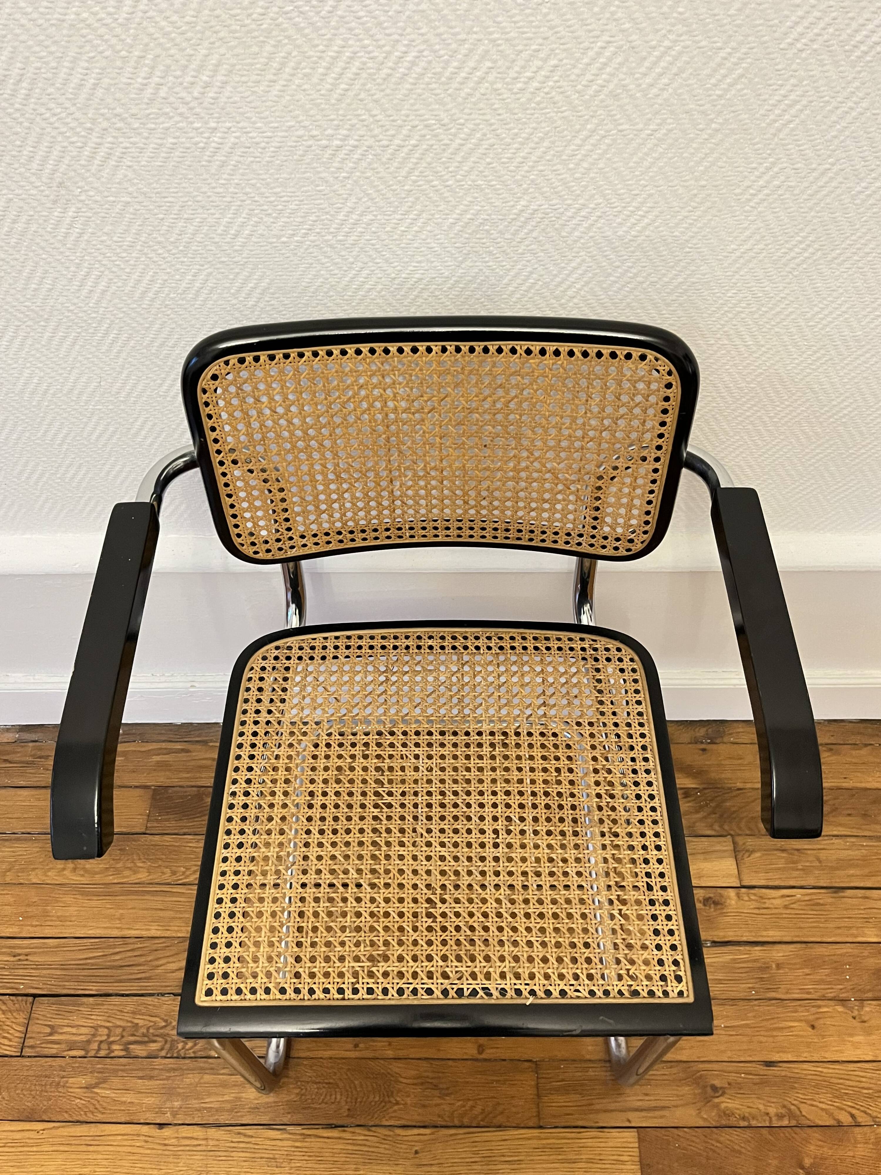 Armchair by Marcel BREUER model Cesca B64 black color