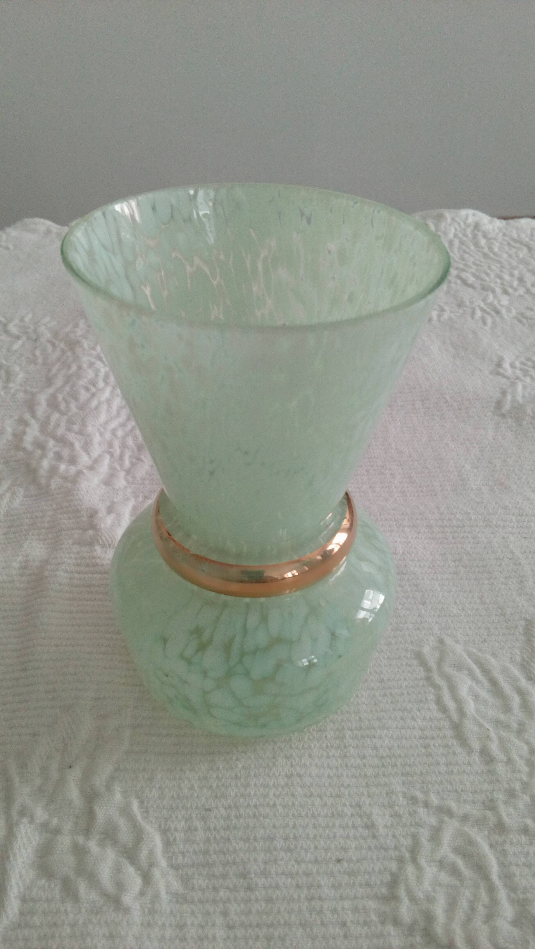 Almond green clichy vase