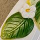 Grand plat barbotine citron