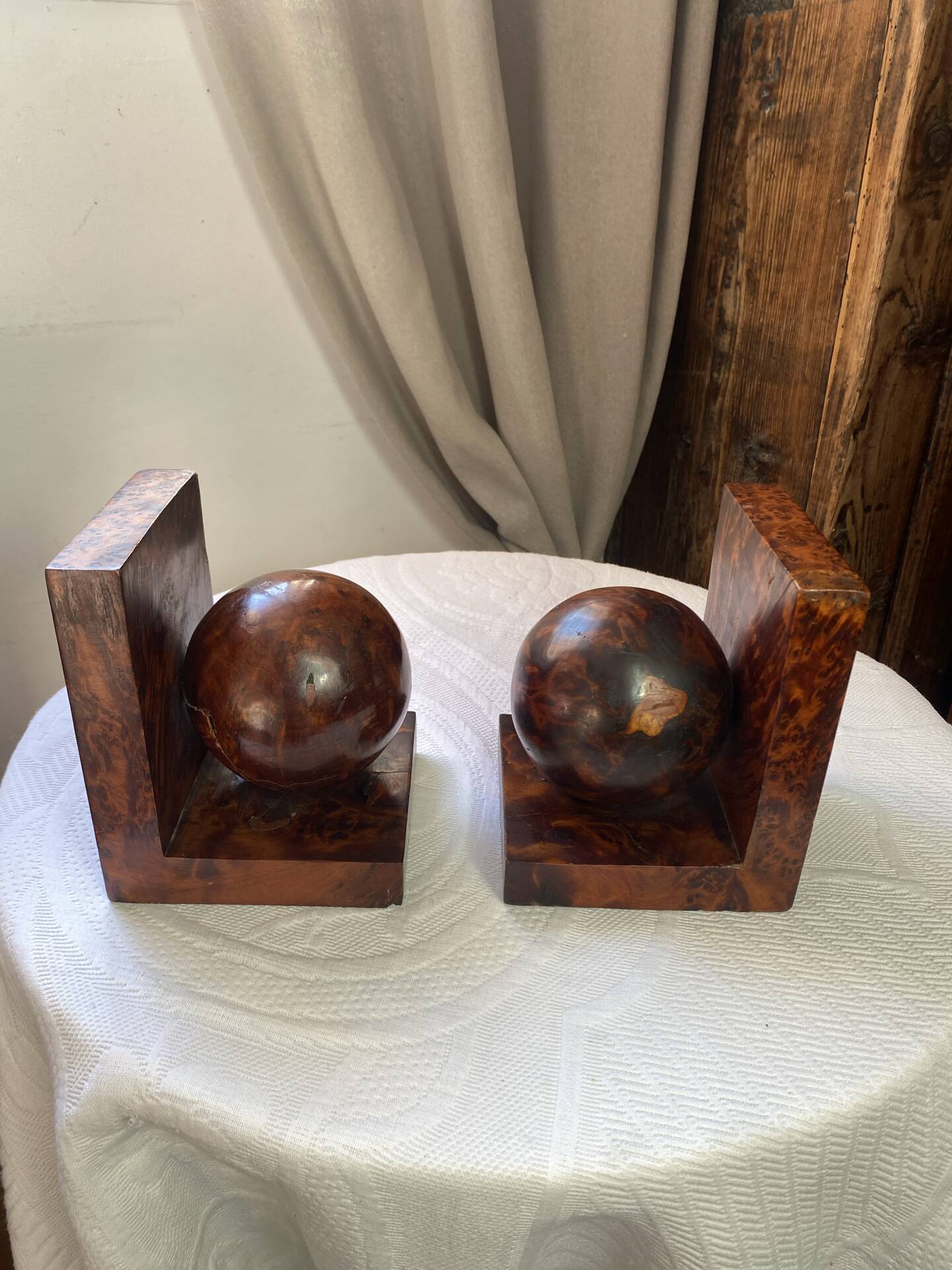Pair of bookends, sphere, Art Deco