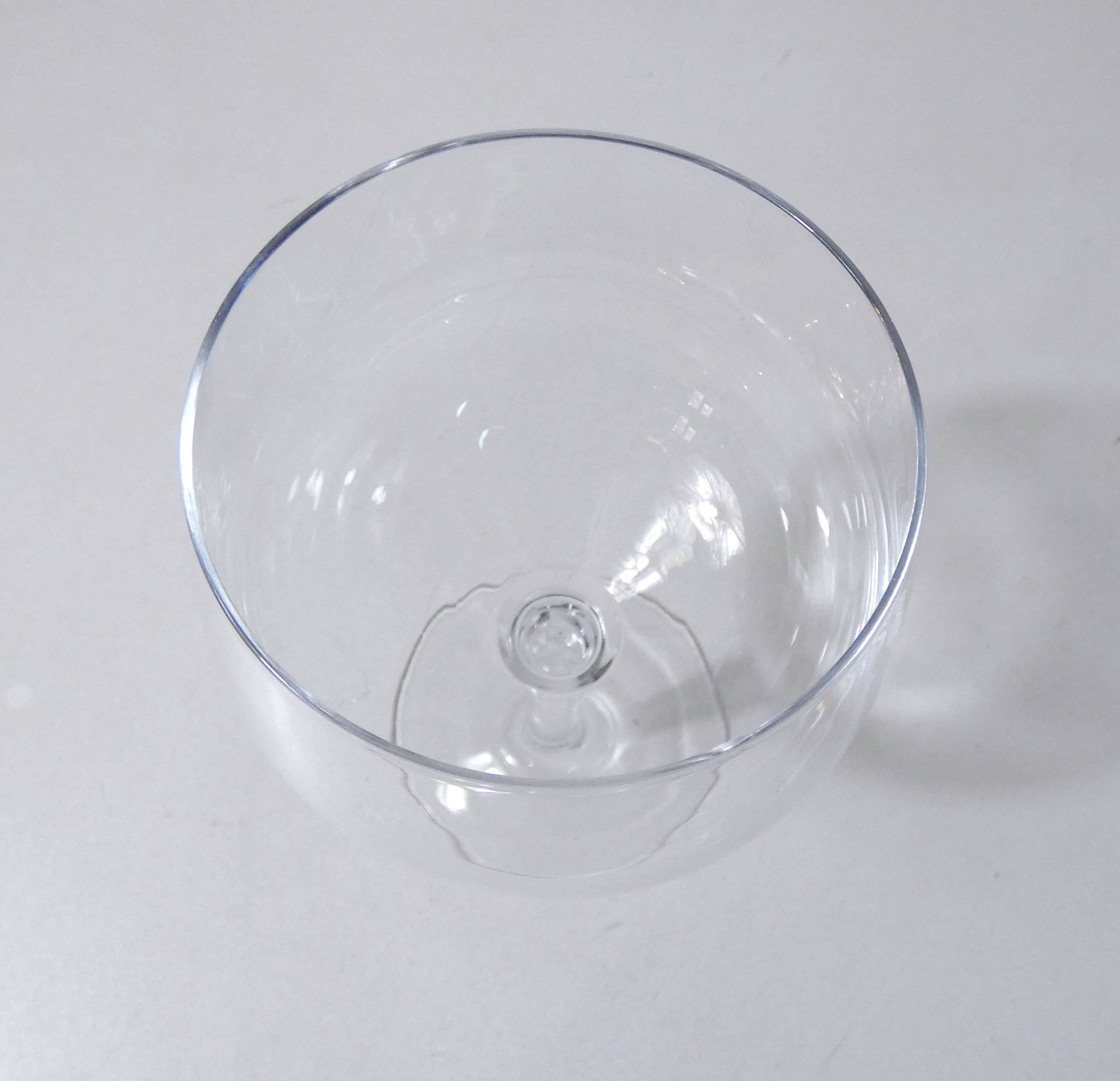 2 crystal wine tasting stemmed glasses