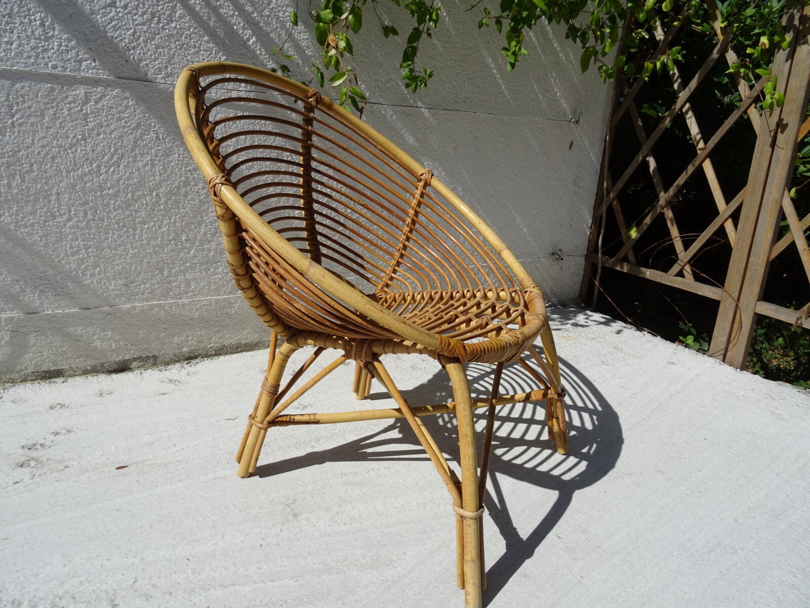 Rattan chair basket