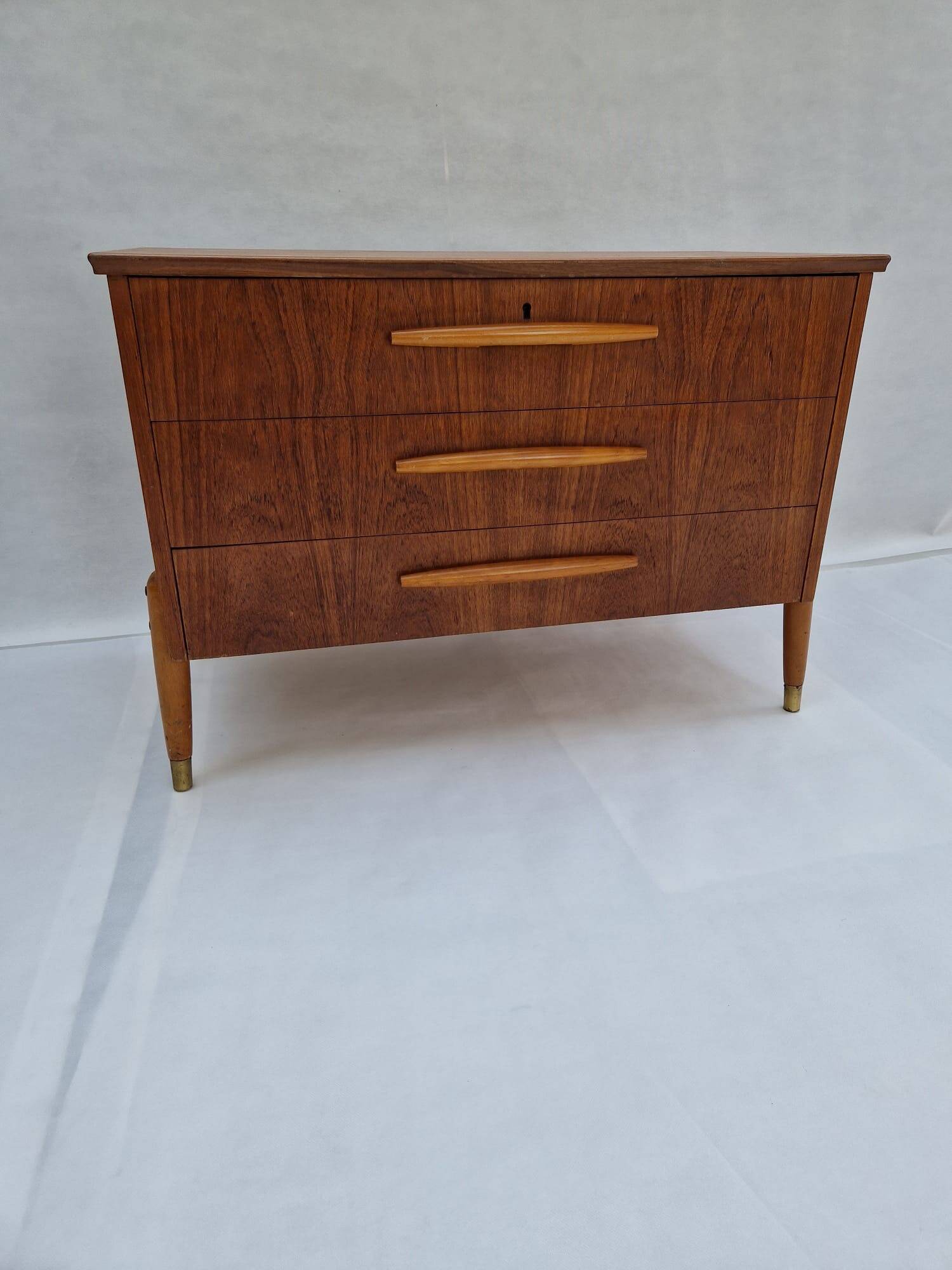 Commode en teck, Danemark, années 1970