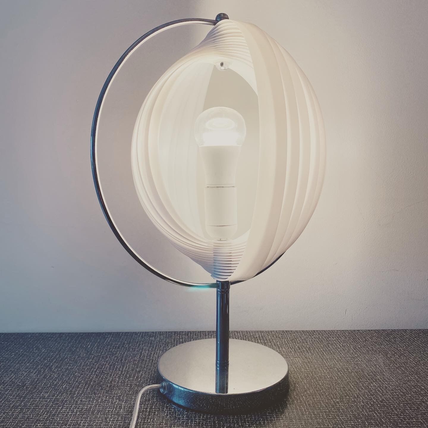Vintage KARE Design Moon Lamp