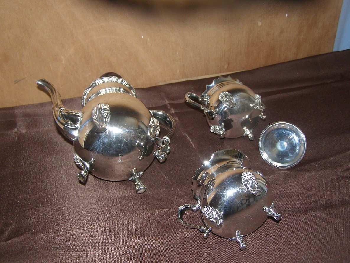 Argenterie Léonard: silver metal coffee set, 3 pieces