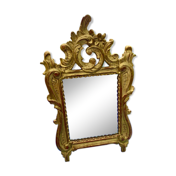Miroir en bois sculpté et doré a la feuille glace au Mercure, Louis XV XVIIIème