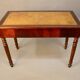 Bureau plat en acajou xixème dessus cuir