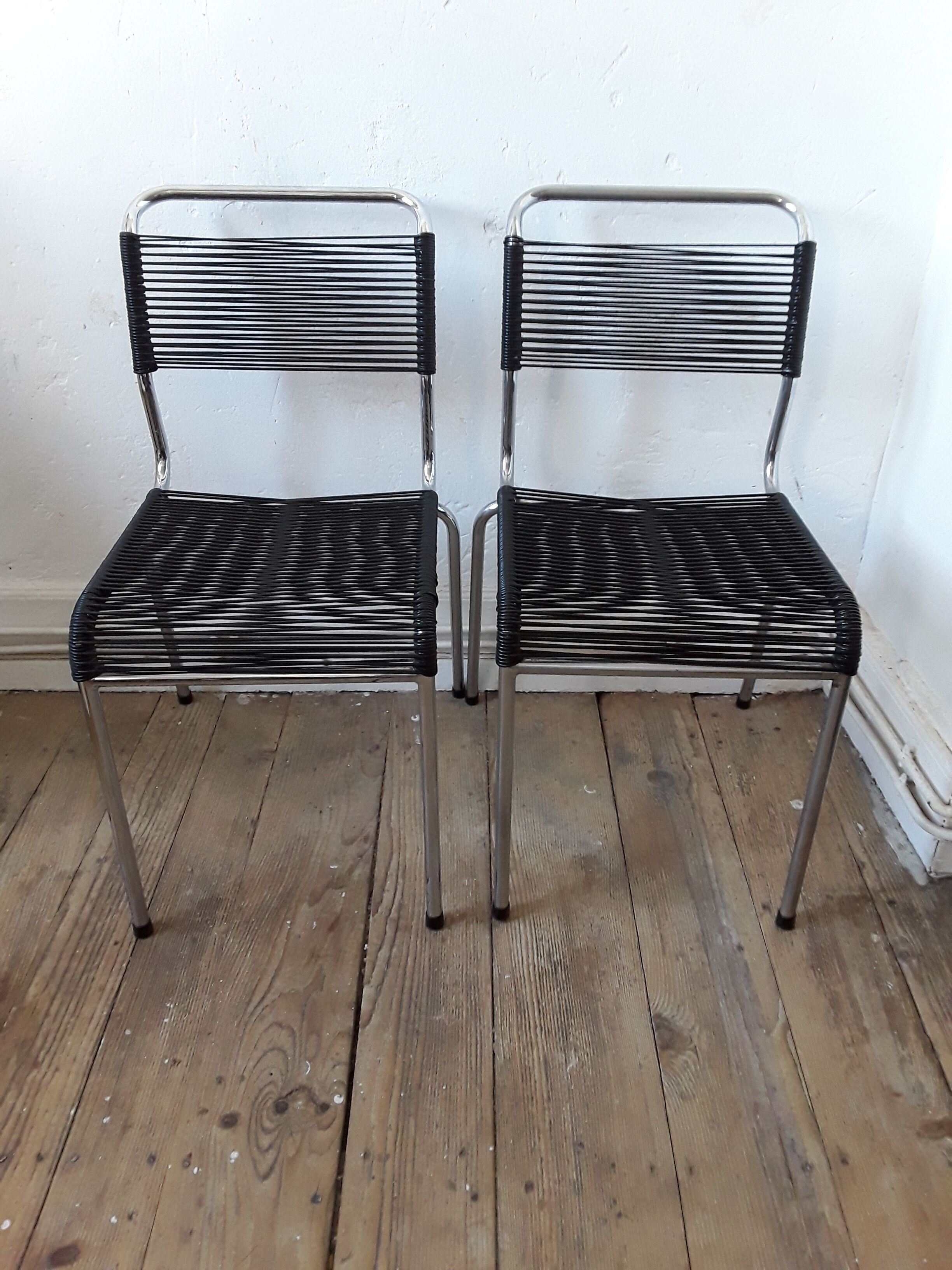 Vintage scoubidou chairs