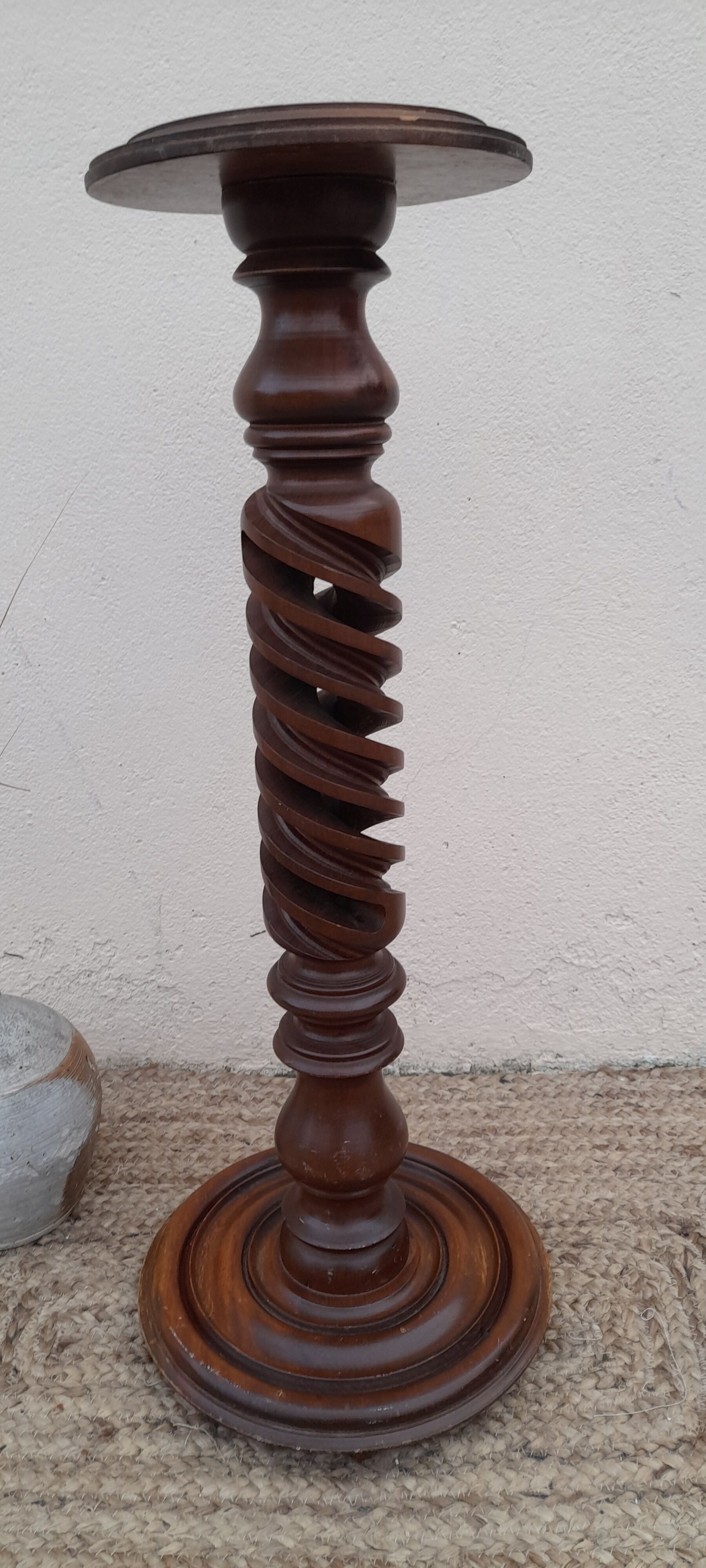 Column in walnut wood twisted in hollow, rustic vintage 60's years height 70 cm